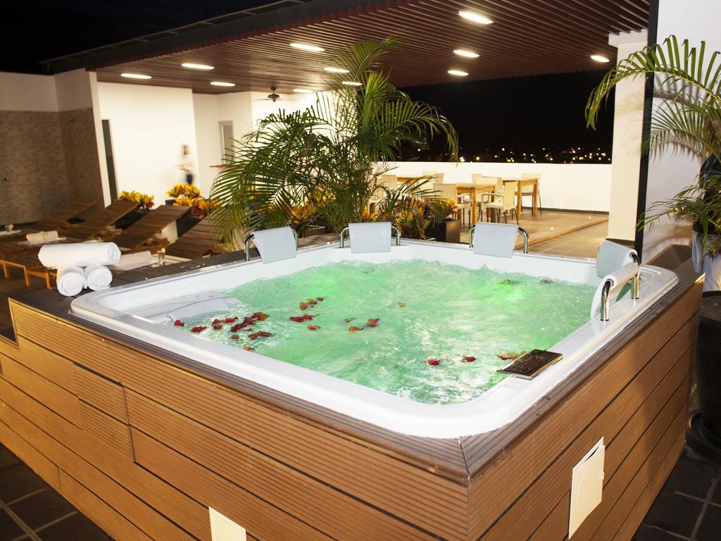Hotel Cinco Montería Extérieur photo