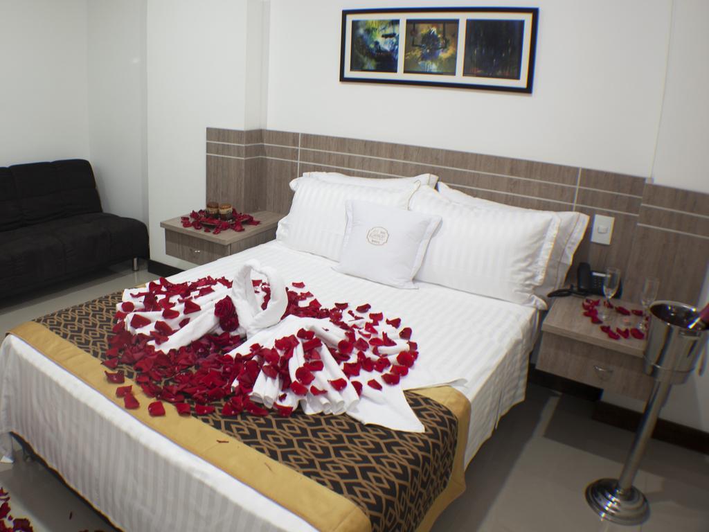 Hotel Cinco Montería Extérieur photo
