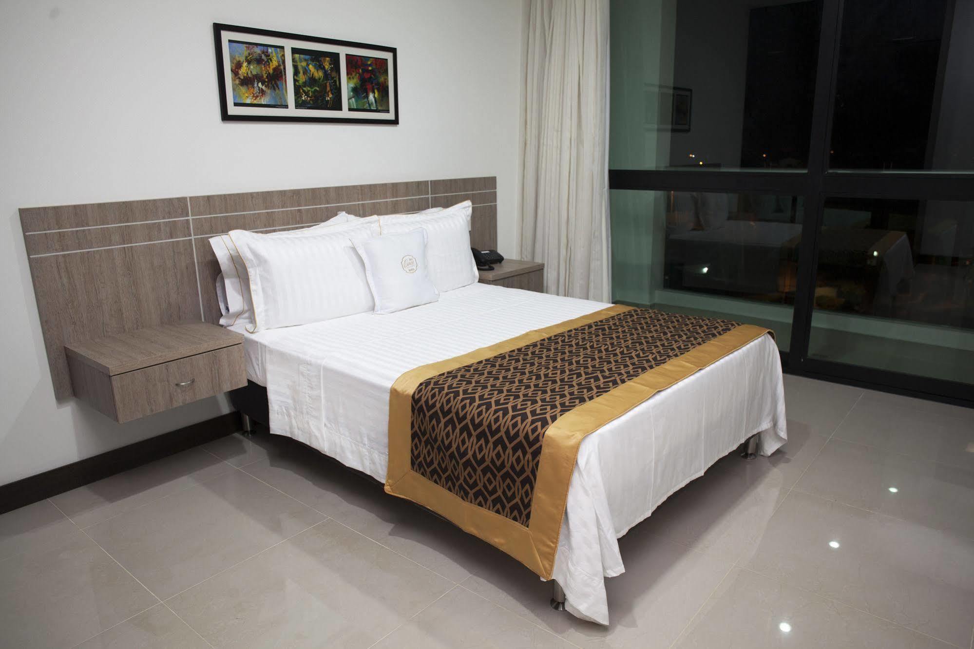 Hotel Cinco Montería Extérieur photo