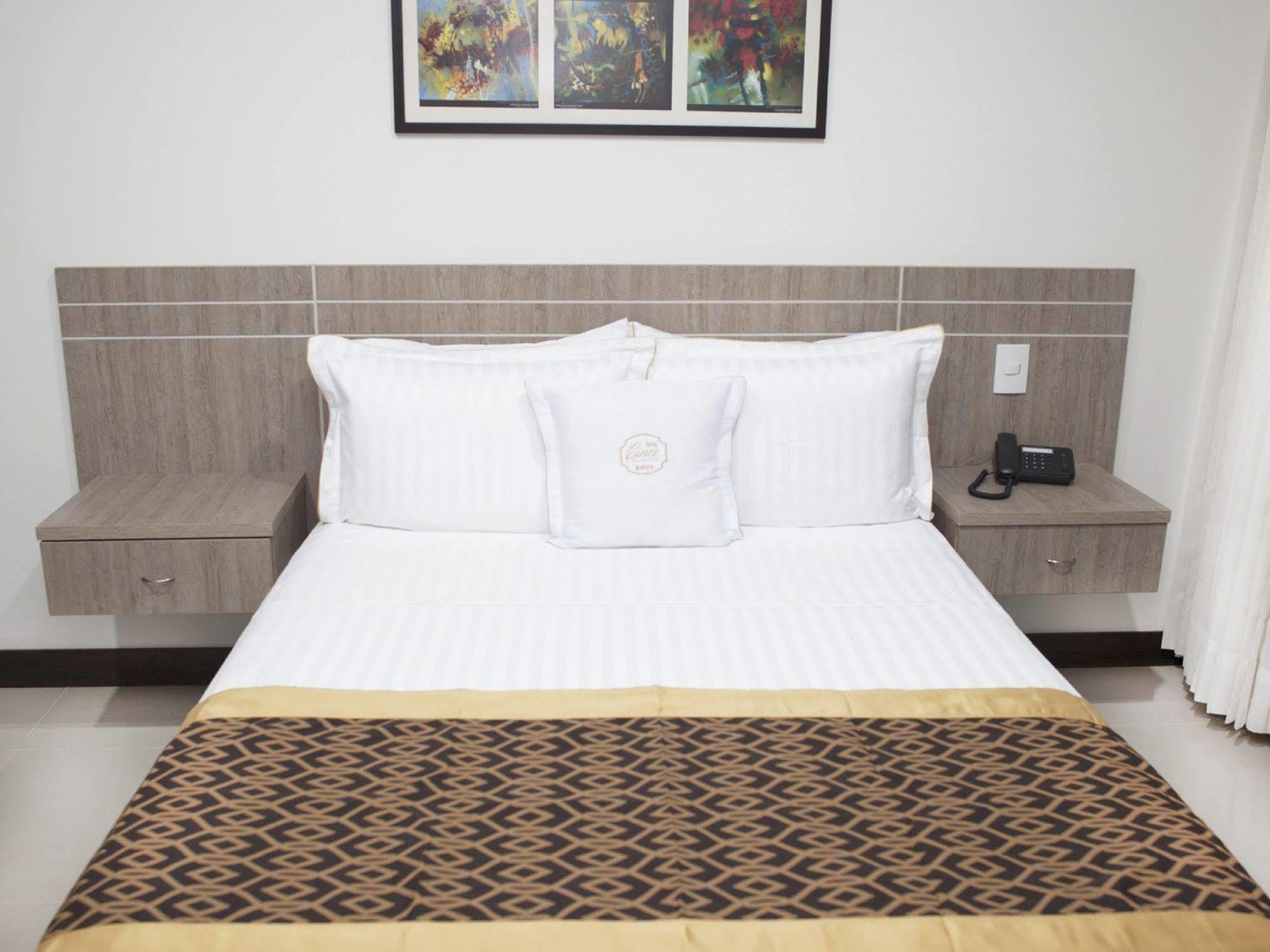 Hotel Cinco Montería Extérieur photo