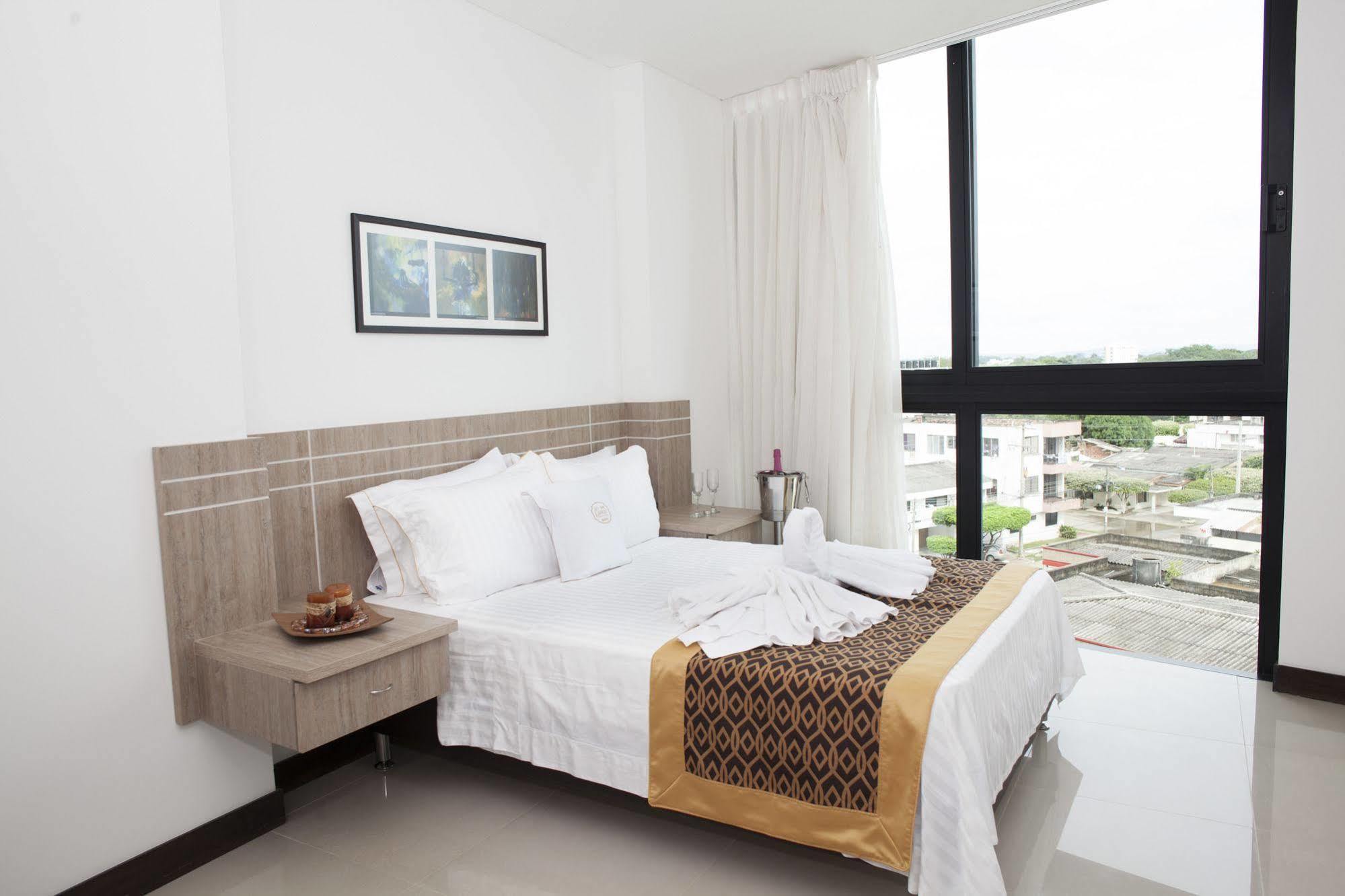 Hotel Cinco Montería Extérieur photo